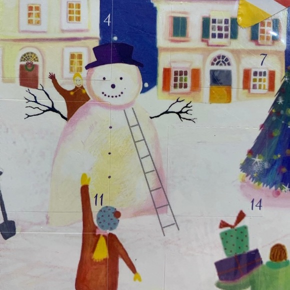 International Greetings USA Advent Calendar 14" Snow play scene christmas - Picture 9 of 11